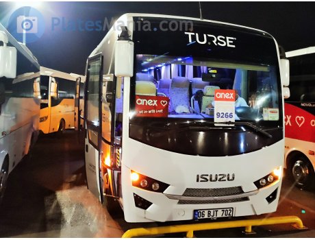 06 BJT 702, Isuzu