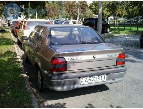 ARZ-911, Renault 19