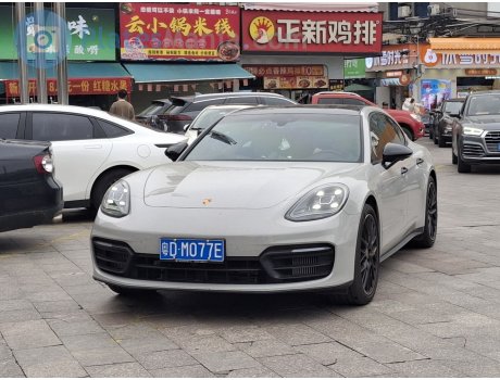 粤D·M077E, Porsche Panamera