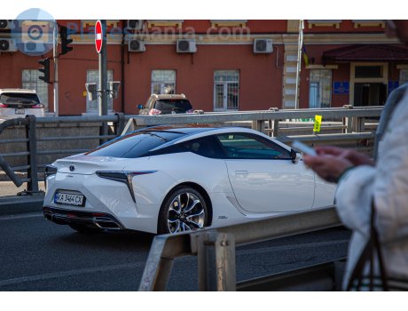 KA 3464 CX, Lexus LC