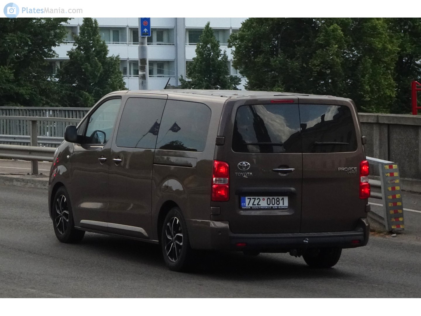 7Z2 0081, Toyota ProAce 2nd gen Verso Passenger Van (K0), 2016­–2024