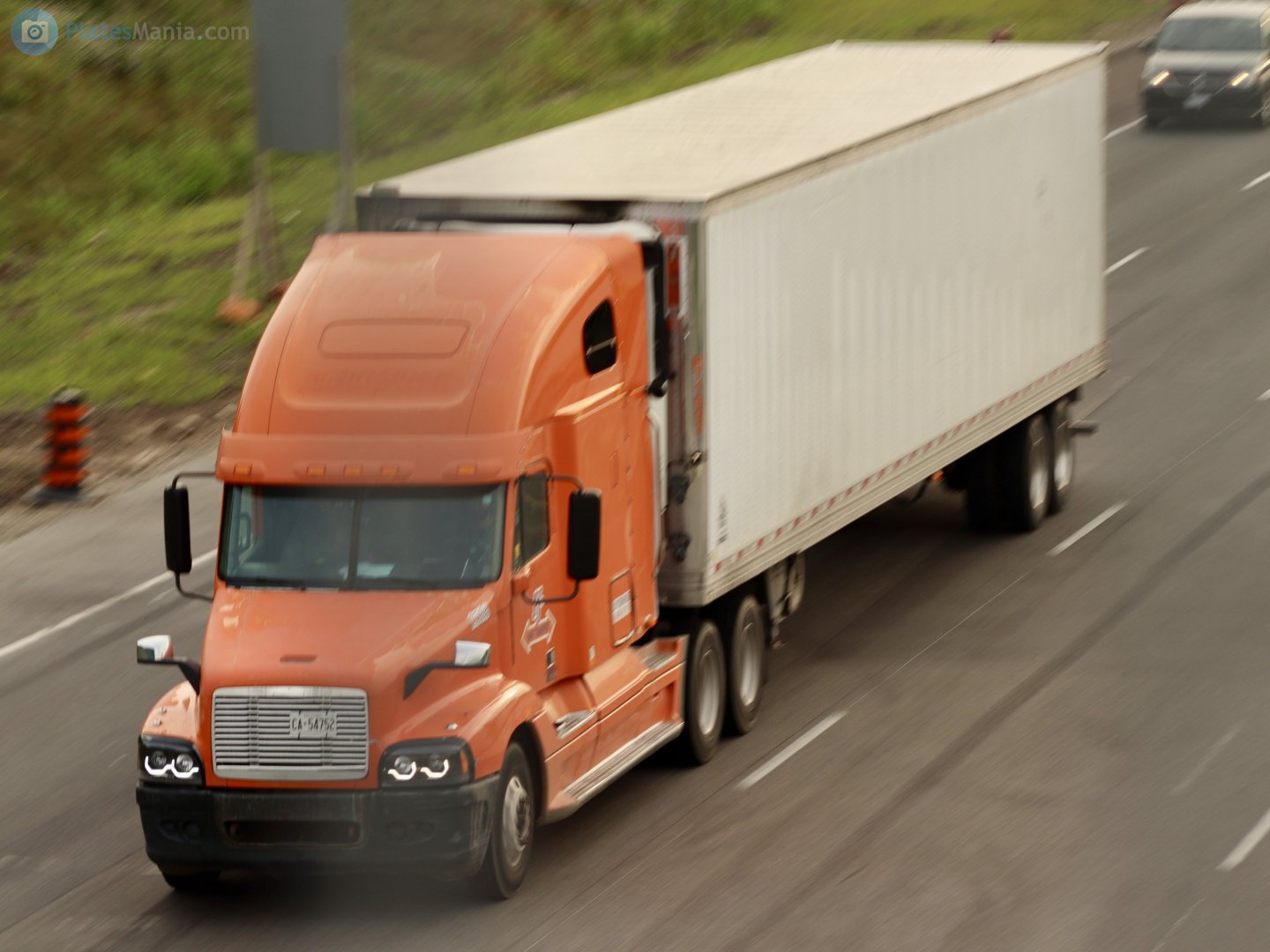 CA-54752, Freightliner Century Class 