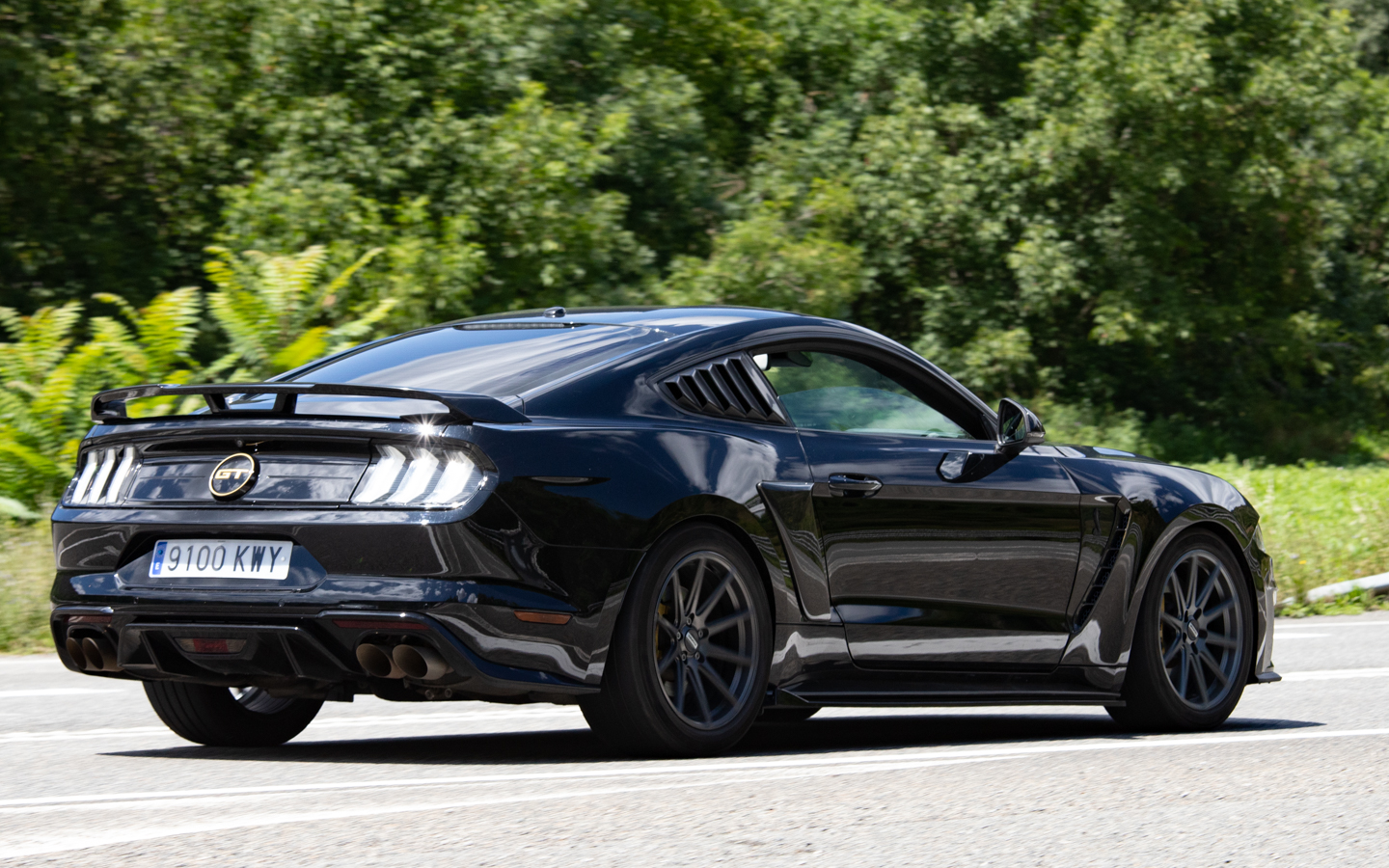 9100 KWY, Ford Mustang 6th gen 2-door Coupé (S550), facelift, 2017–2023