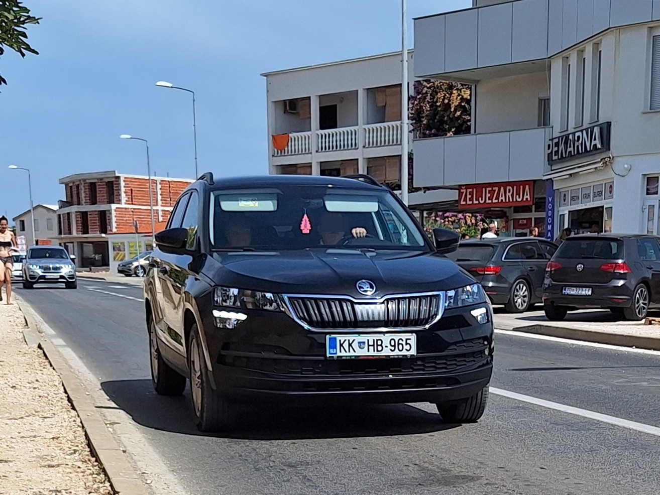 KK HB-965, Skoda Karoq 1st gen (NU7), 2017–2022