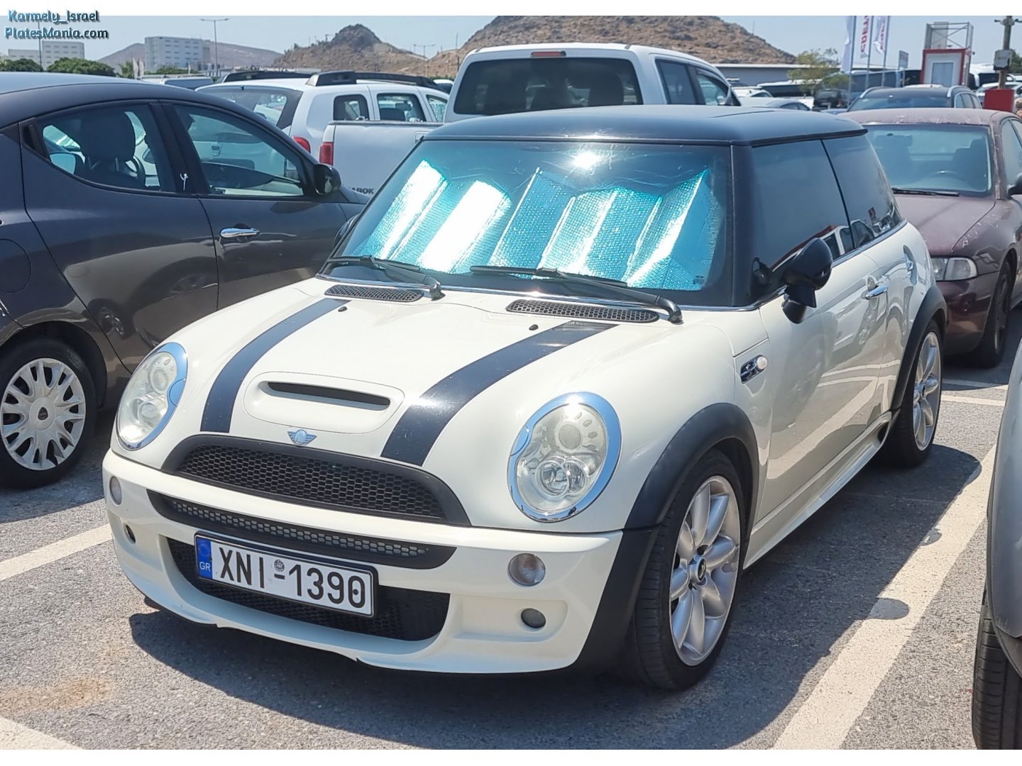 XNI-1390, MINI Hatch 1st gen (R50/R53), 2000–2006