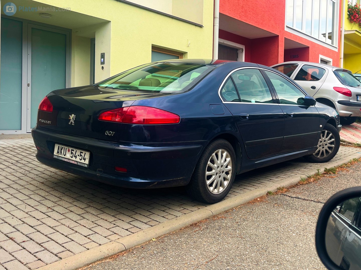 AKU 54-54, Peugeot 607 1st gen (Z8/Z9), 1999–2010