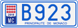 B923
