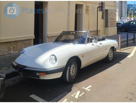 361 EFN 92, Alfa Romeo Spider