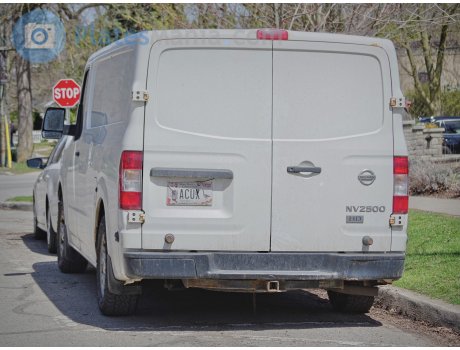 ACUX, Nissan NV Passenger