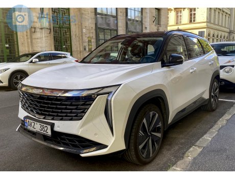 AKZ 382, Geely Atlas