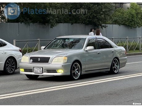 у619ео198, Toyota Crown