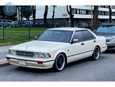 TZE-162, Nissan Cedric