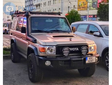 6SC 8287, Toyota Land Cruiser