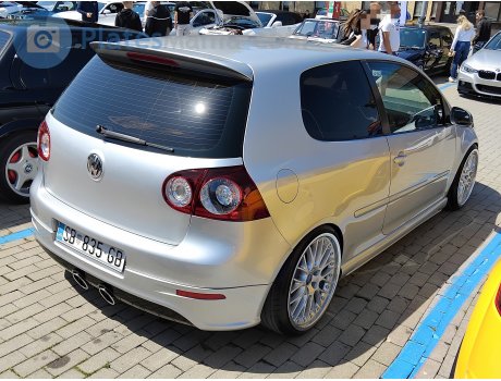 SB 835-GB, Volkswagen Golf