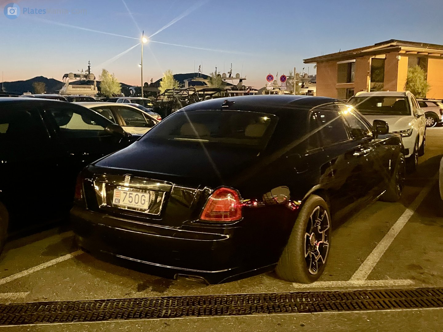 750G, Rolls-Royce Ghost 1st gen (RR4), facelift, 2014–2020