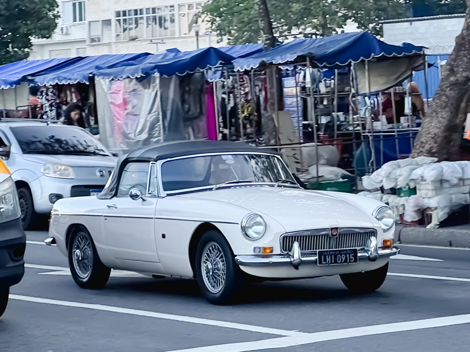 LHI-0915, MG B 1st gen Roadster, 1962–1980