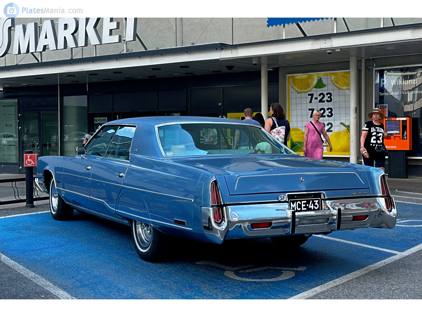 MCE-43, Chrysler New Yorker 9th gen, 1974–1978