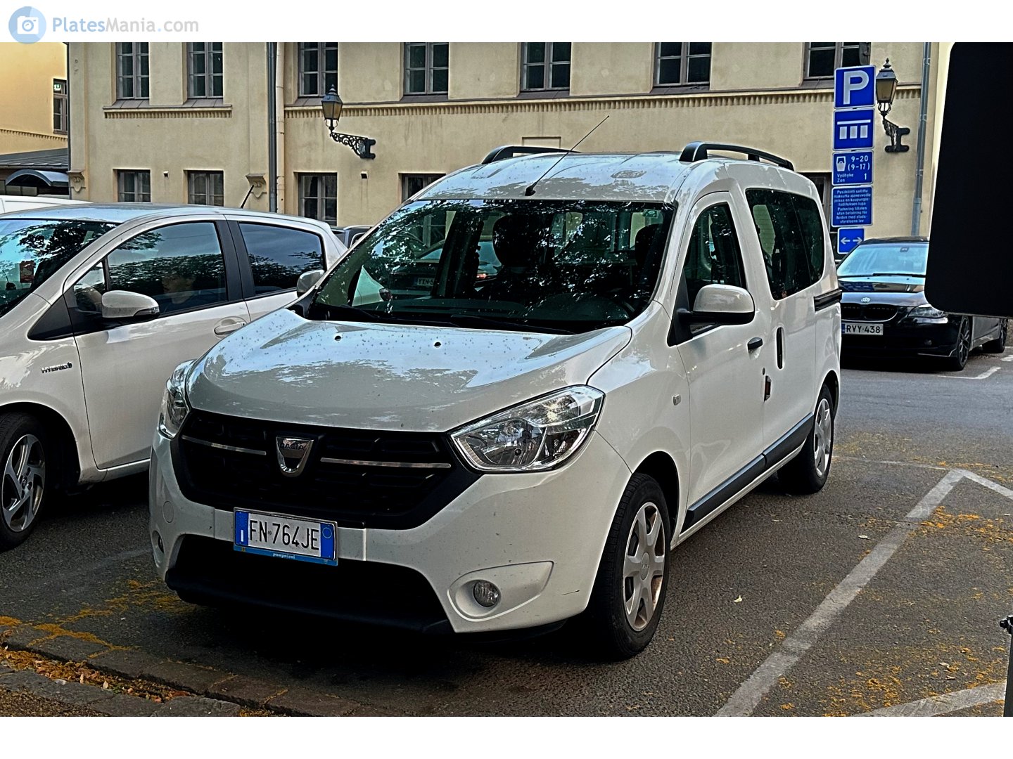 FN 764 JE, Dacia Dokker 1st gen MPV (K67), 2012–2021