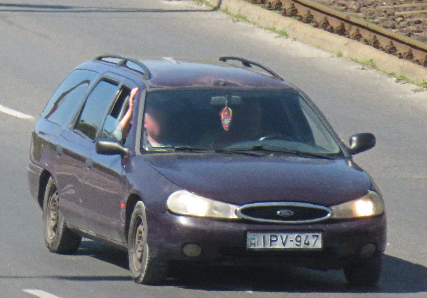 IPV-947, Ford Mondeo 1st gen Turnier Wagon (Mk2; CDW162), facelift, 1996–2000