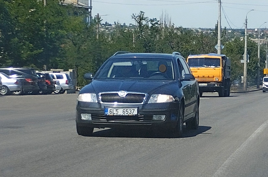 6L5 6537, Skoda Octavia 2nd gen Combi (A5/1Z5), 2004–2008 (2010–2012 Tour)