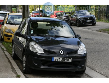 231 AQH 67, Renault Clio