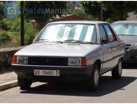 AV 0685 D, Renault 9