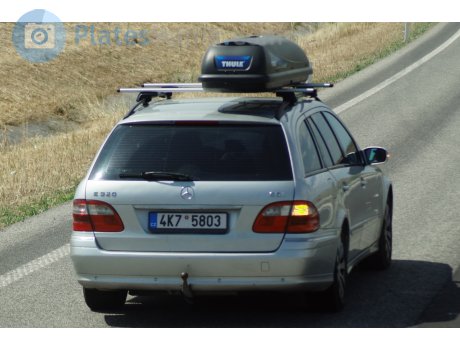 4K7 5803, Mercedes-Benz E-Klasse