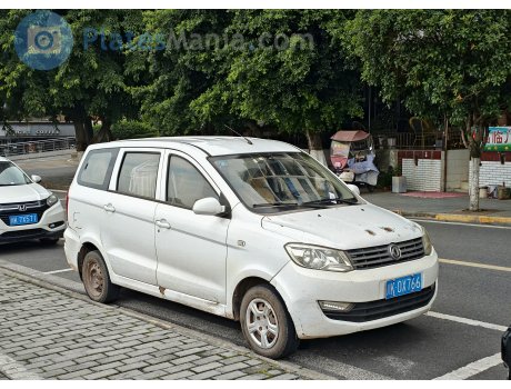 川K·0X766, DongFeng Fengguang 330