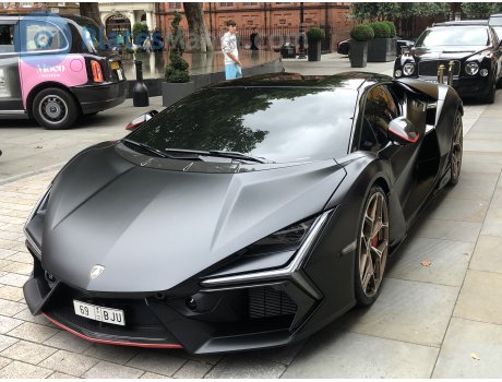 ‎٦٩‎ ‎و ح ب‎ / 69 BJU, Lamborghini Revuelto