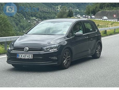 CX 47413, Volkswagen Golf Sportsvan