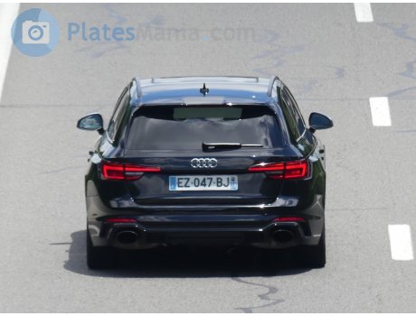 EZ-047-BJ, Audi RS4