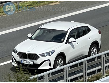 AW HK 506 E, BMW X2
