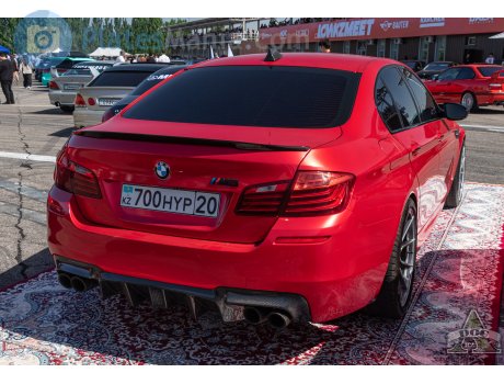 700 HYP 20, BMW M5