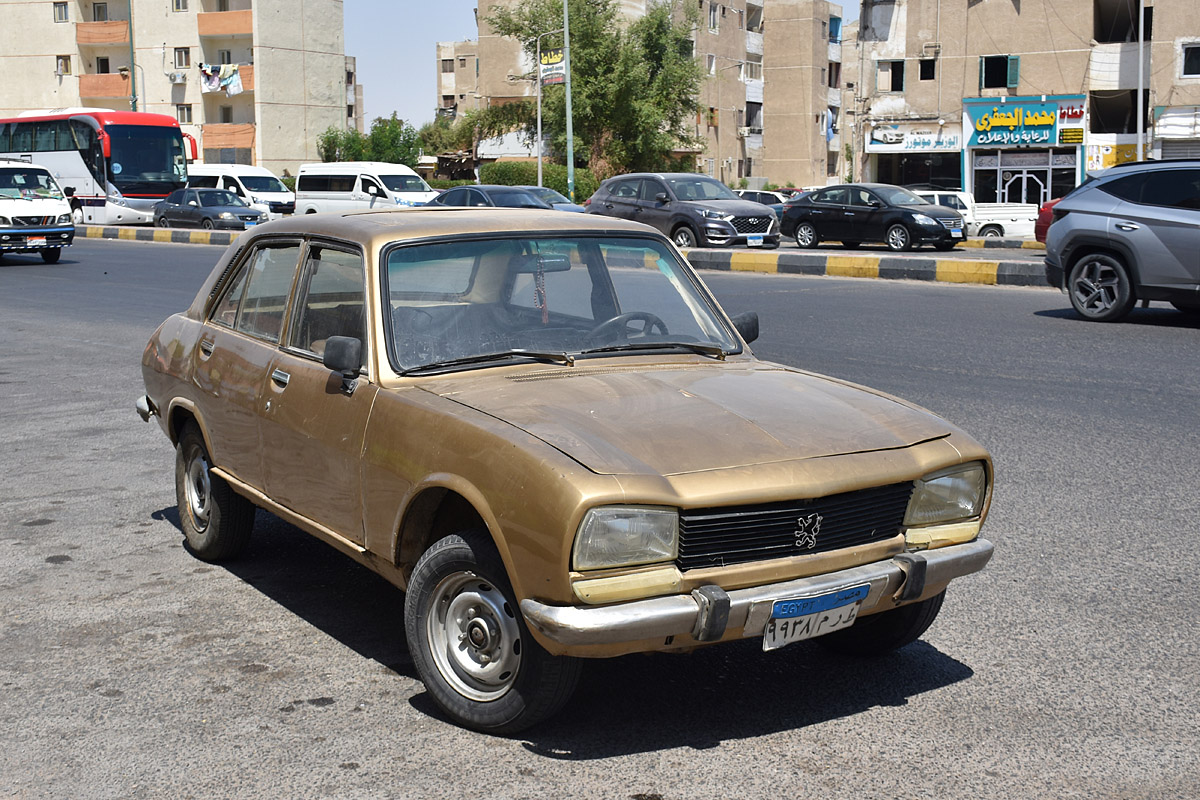 ٩٩٣٨ مرط, Peugeot 504 1st gen Sedan (E), 1968–1983 (–1999 for LATAM-market, –2006 for African-market)