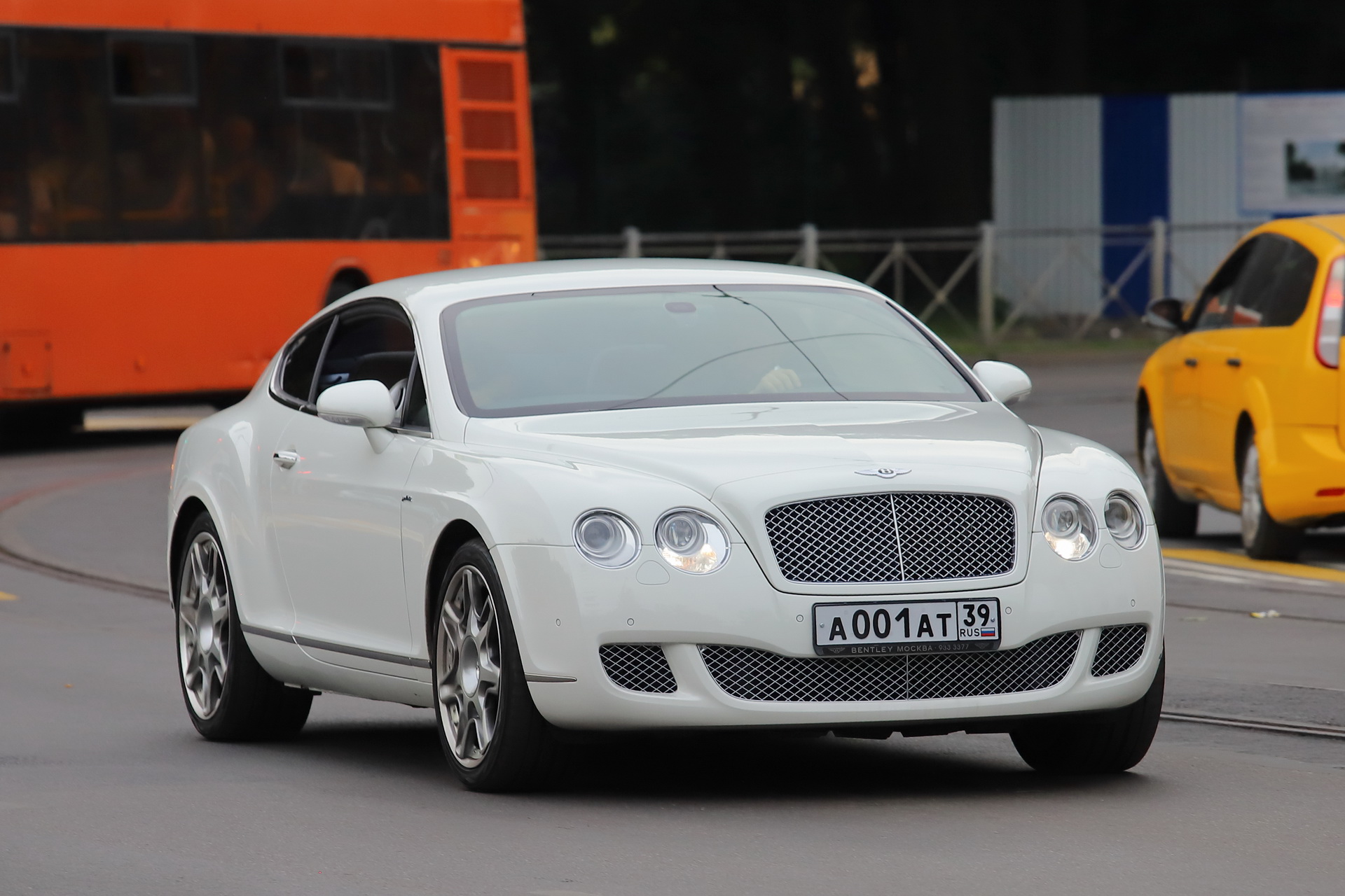 а 001 ат 39, Bentley Continental 4th gen GT, 2003–2011