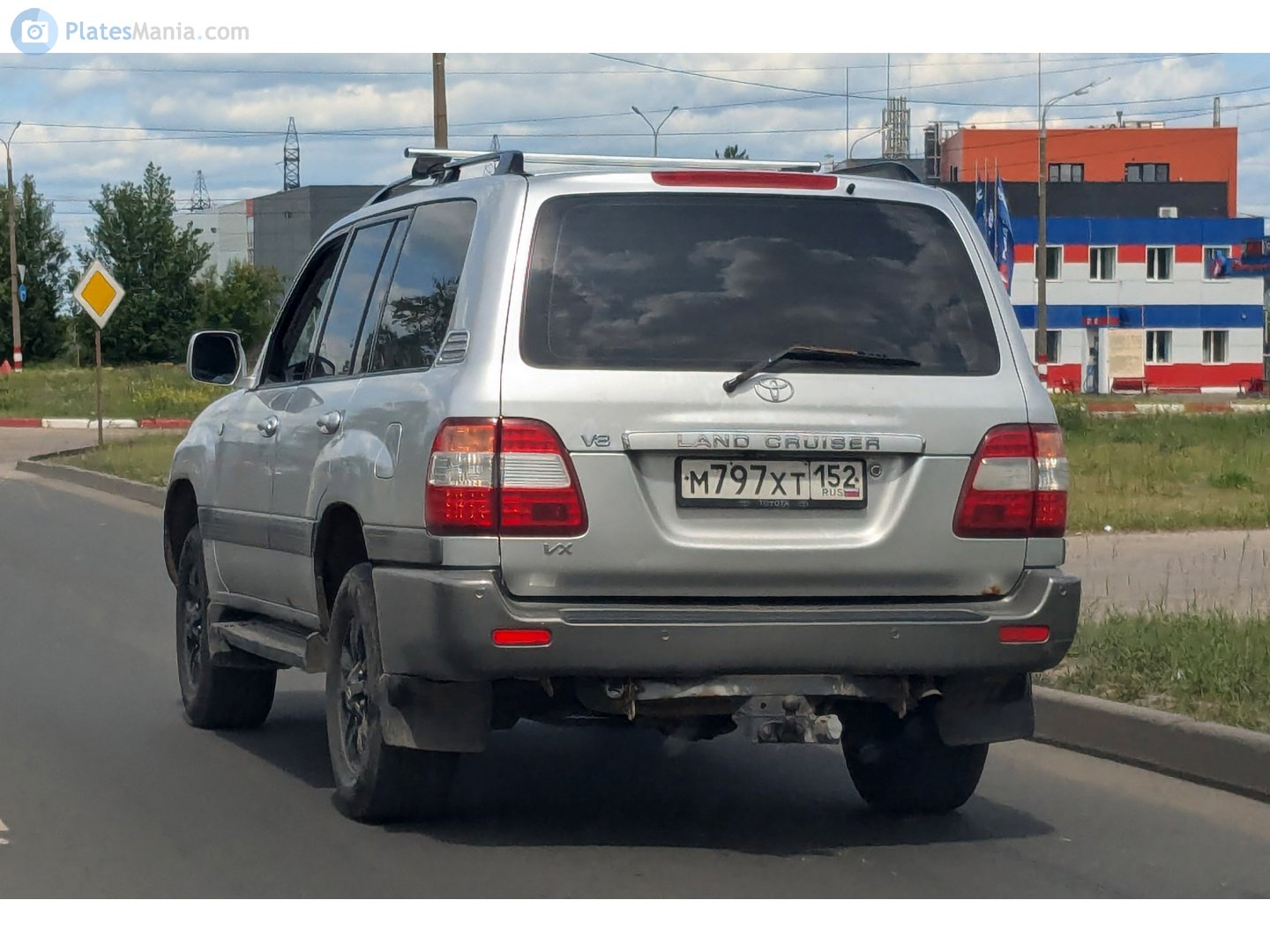 м 797 хт 152, Toyota Land Cruiser 100 (J100), 1998–2007