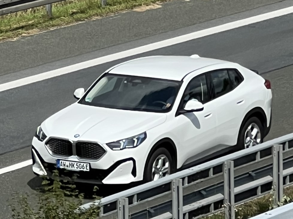 AW HK 506 E, BMW X2 2nd gen iX2 (U10), 2024–
