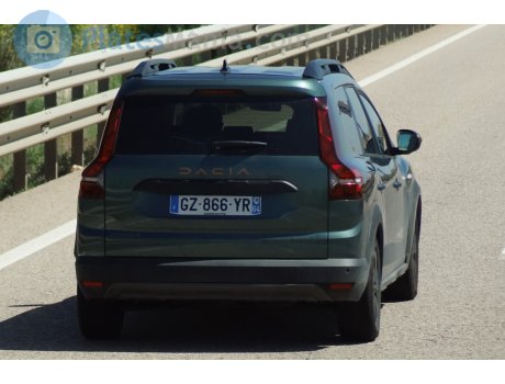 GZ-866-YR, Dacia Jogger