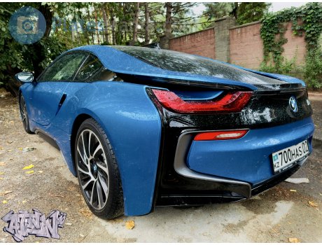 700 HAS 02, BMW i8