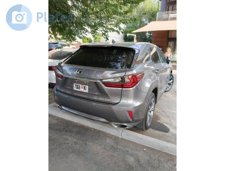 7068 KI, Lexus RX