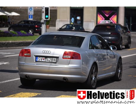SV-542BN, Audi A8