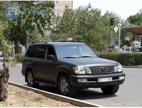B 1111 BB, Lexus LX