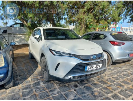 PEK 824, Toyota Harrier