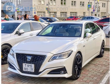 т815во39, Toyota Crown