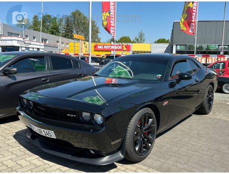 PI UR 145 (04/10), Dodge Challenger