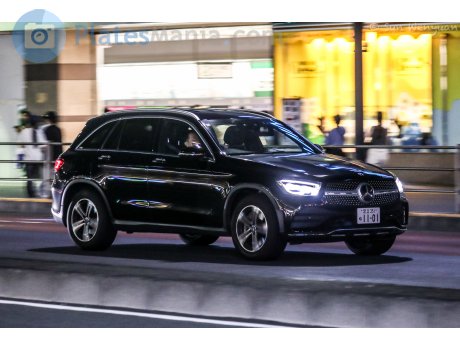 足立 351 ね 1101, Mercedes-Benz GLC-Klasse