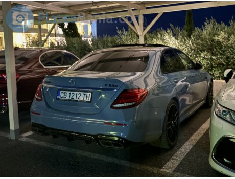 CB 1212 TH, Mercedes-Benz E-Klasse
