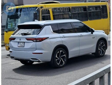 KE 1126 AO, Mitsubishi Outlander