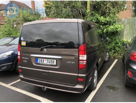 2AX 7458, Mercedes-Benz Viano
