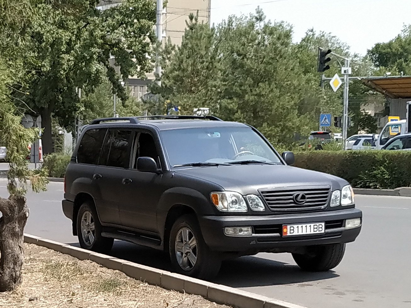 B 1111 BB, Lexus LX 2nd gen (J100), 1998–2007
